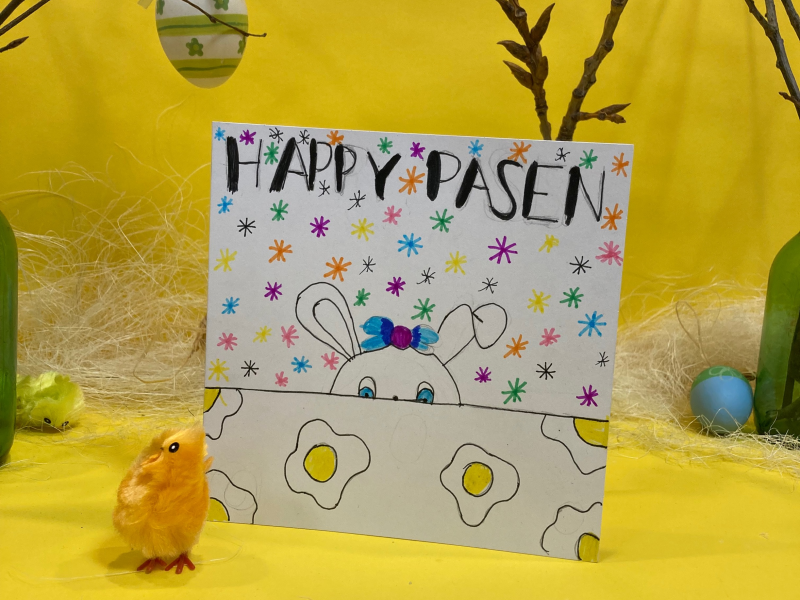 paaskaart met happy Pasen en een konijn
